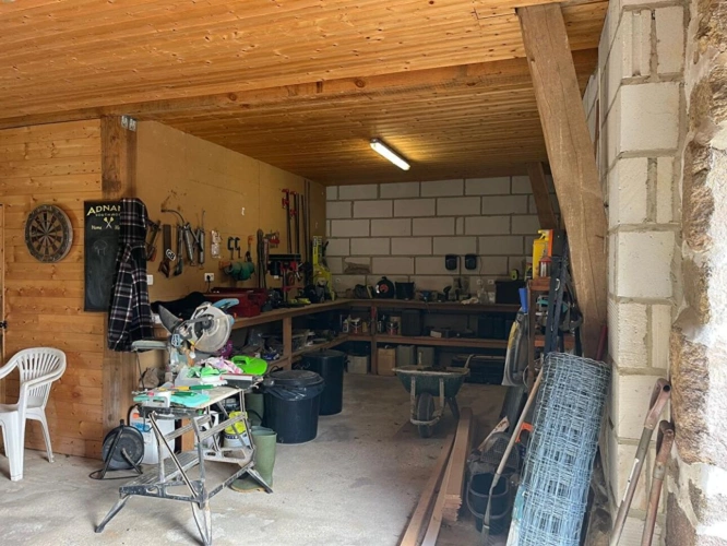 Photos 10 - Équestre - Propriété comprenant 2 maisons, une grange, des écuries, un jardin et un enclos
