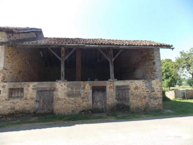 Photos 3 - Equestrian - Attractive 4 bedroomed detached stone house to renovate with garden, barn and 1 hectare attached lan