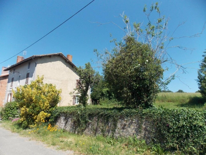 Photos 6 - Equestrian - Attractive 4 bedroomed detached stone house to renovate with garden, barn and 1 hectare attached lan