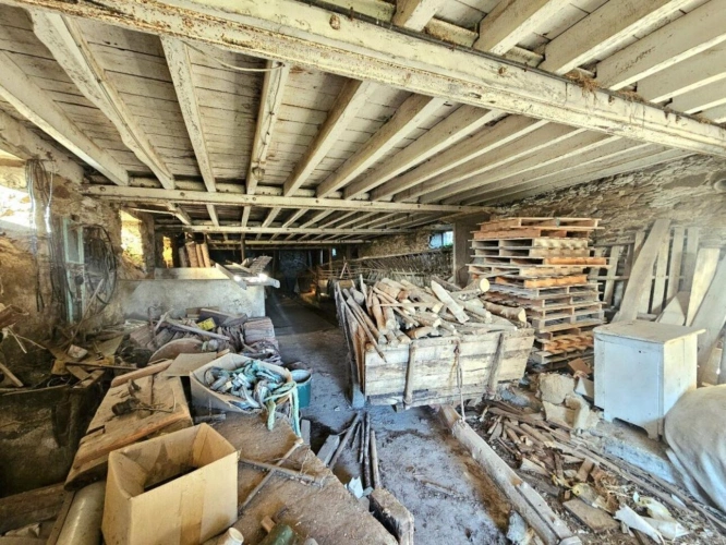 Photos 12 - Rurale - Corps de ferme à rénover avec son terrain d'environ 1 400m²