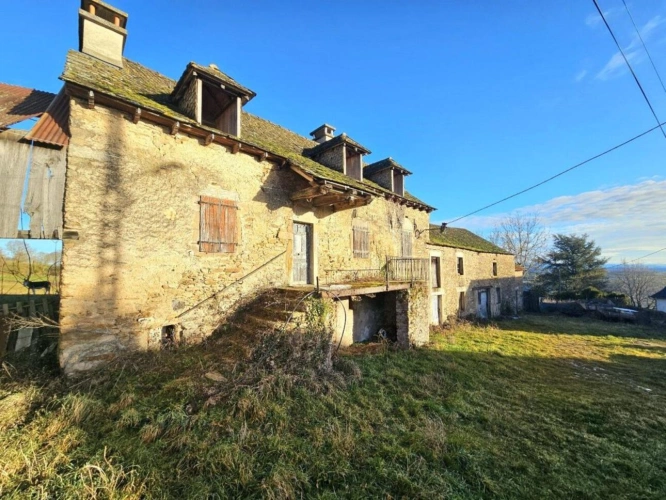 Photos 7 - Rurale - Corps de ferme à rénover avec son terrain d'environ 1 400m²