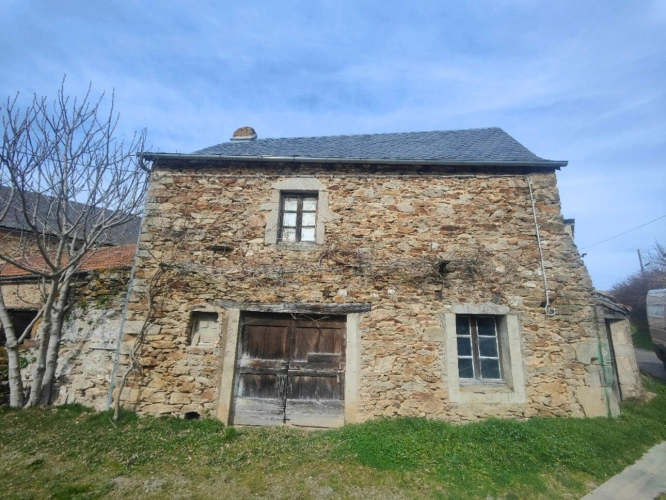 Photos 18 - Rurale - CORPS DE FERME A RENOVER SUR 2948m²