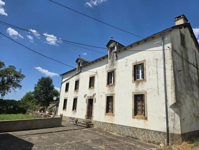Photos 1 - Touristique - Corps de ferme avec maison, appartement et dépendances - Durenque