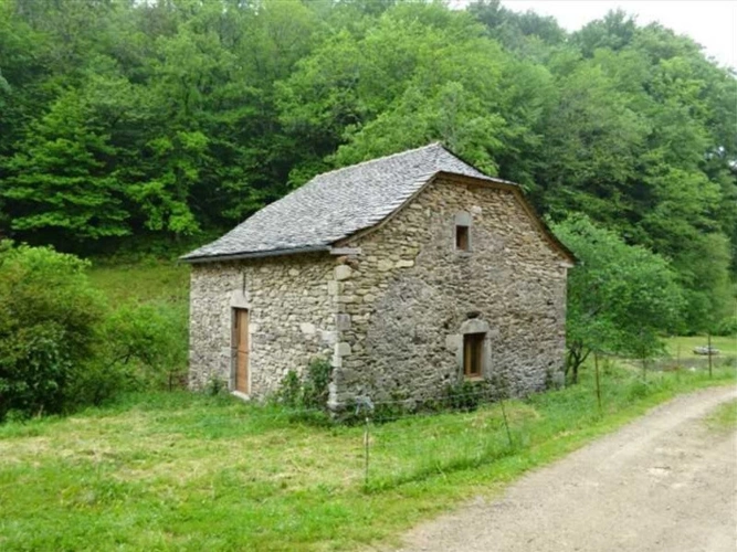 Photos 17 - Rurale - SAUVETERRE DE RGUE- MOULIN ISOLE AVEC DEPENDANCE