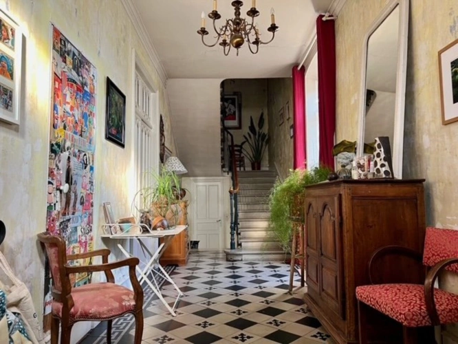 Photos 2 - Rurale - Maison de Maître, jardin arboré et garage, centre ville
