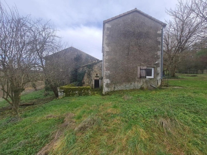 Photos 9 - Rurale - Maison de campagne à rénover