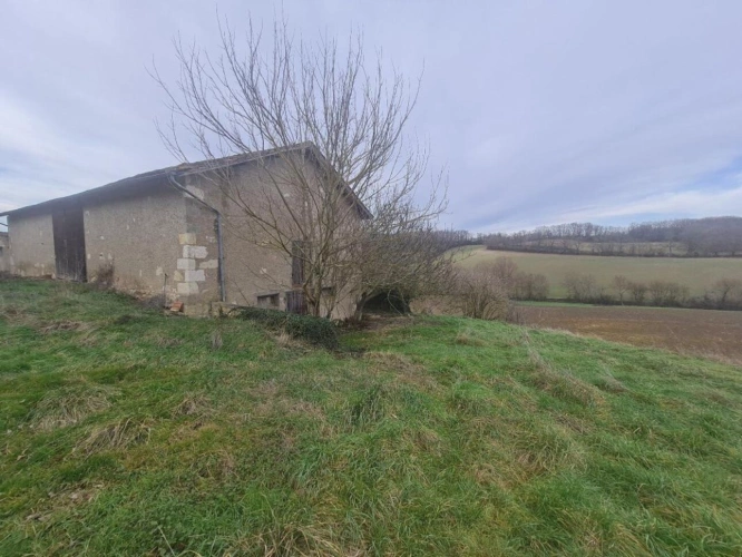 Photos 12 - Rurale - Maison de campagne à rénover