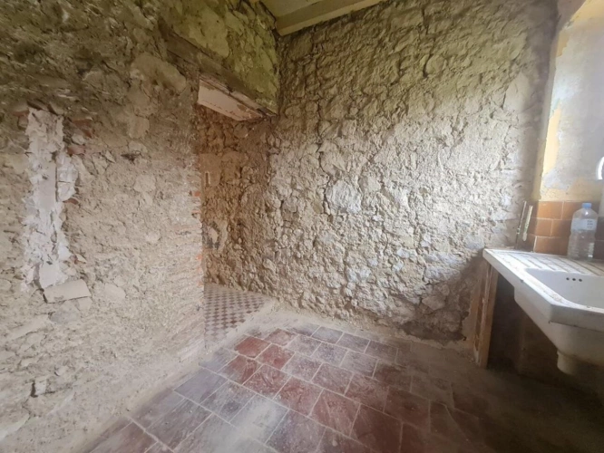 Photos 4 - Rurale - Maison de campagne à rénover