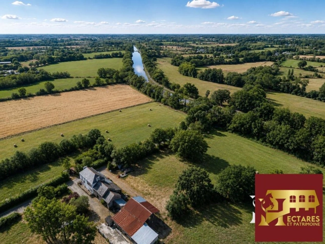 Photos 3 - Équestre - PROPRIÉTÉ DE CARACTÈRE SUR ENVIRON 6,5 HECTARES AVEC ACCÈS DIRECT AU CANAL DE NANTES À BREST