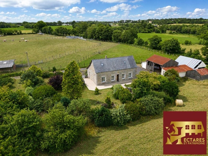 Photos 1 - Équestre - Propriété équestre sur 12 hectares d'un seul tenant maison 90m2 et dépendances