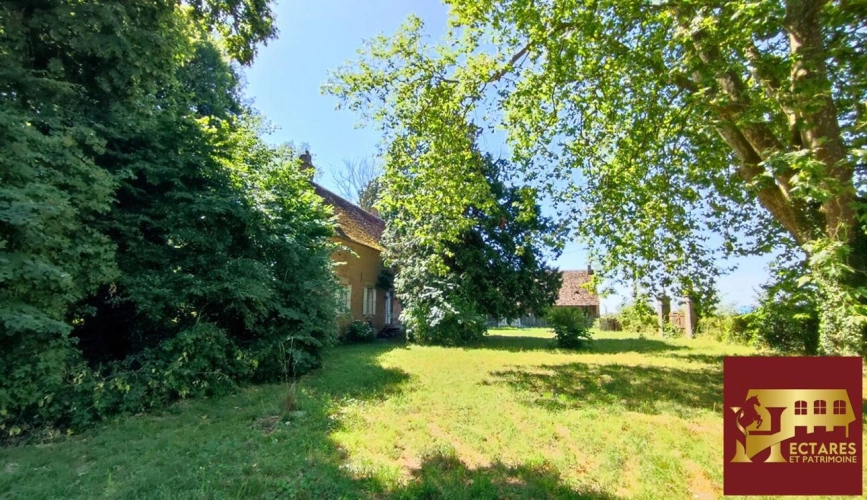 Photos 4 - Rurale - Propriété de caractère à Rénover