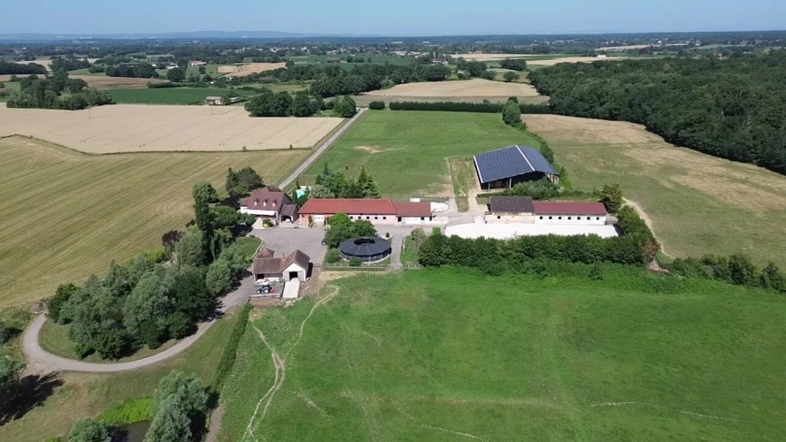 Photos 3 - Équestre - Domaine équestre + de 39 hectares