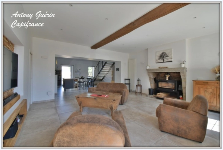 Photos 1 - Rurale - Grange rénovée de caractère avec dépendance 9 pièces-252 m² Habitable-MESNARD LA BAROTIERE