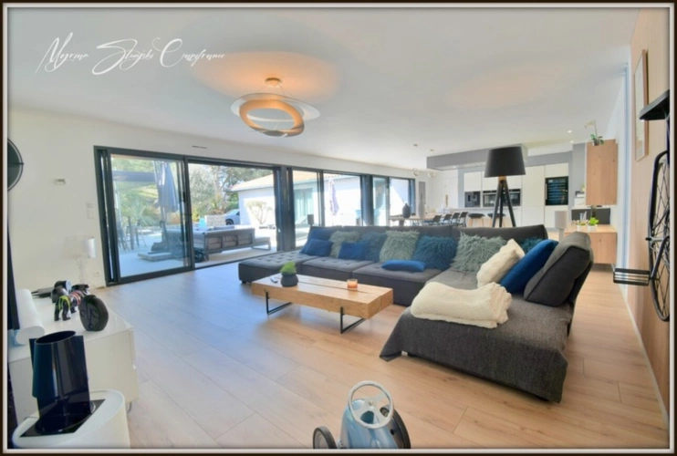 Photos 9 - Prestige - VILLA D'ARCHITECTE DE PLAIN-PIED de 182 m² à vendre 5 pièces SOUSTONS (40) à 500 m du lac