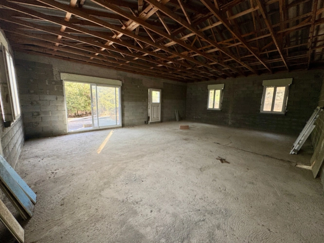 Photos 10 - Touristique - Terrain 3250 m2 avec batiment de 200m2 habitables à vendre, proche de L'ILE ROUSSE (20)