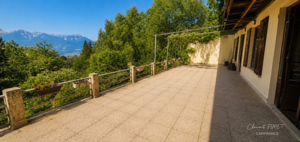 Photos 8 - Rurale - Propriété de 828m² sur 9045m² de terrain - Chorges