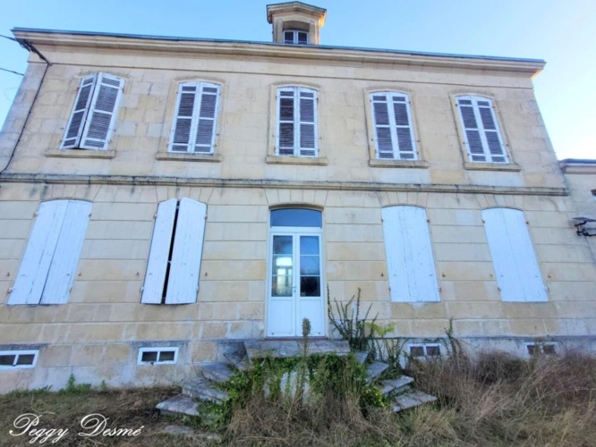 Photos 11 - Prestige - Propriété à vendre 14 pièces SAINT JEAN D'ANGELY (17) - Ancien domaine viticole, Bâti de 940 m2, Maison de maître, Dépendances