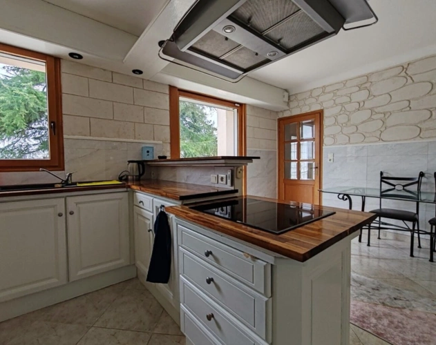 Photos 5 - Prestige - Propriete à vendre 10 pièces LA BRUFFIERE (85)