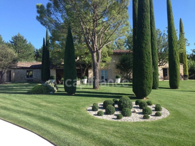 Photos 1 - Prestige - Domaine d'exception au cœur du Luberon