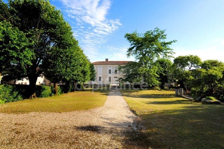 Photos 20 - Prestige - Propriete à vendre 8 pièces COGNAC (16)