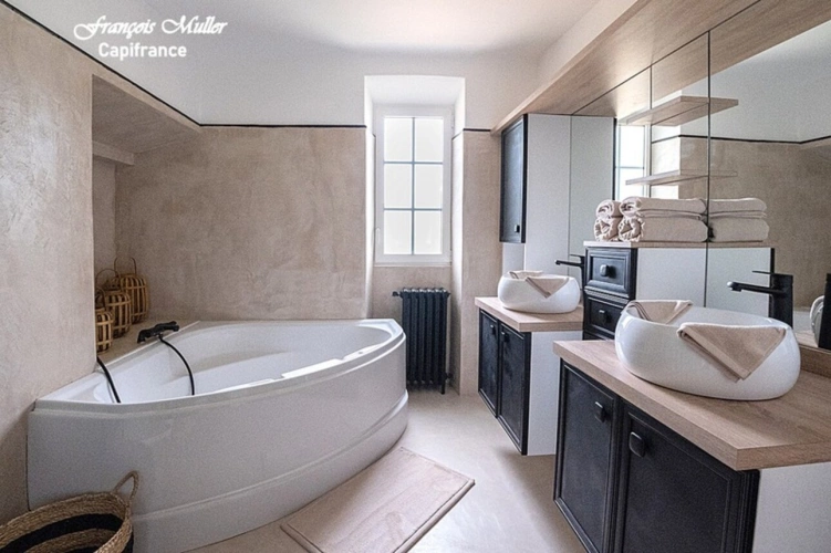 Photos 11 - Prestige - Propriété de caractère avec piscine et gîtes – Art de vivre en Provence