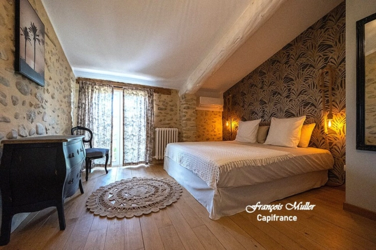 Photos 12 - Prestige - Propriété de caractère avec piscine et gîtes – Art de vivre en Provence