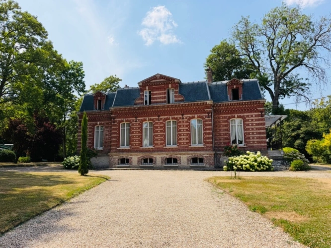 Photos 23 - Prestige - Demeure de caractère à vendre à Bézu-Saint-Éloi – 9 pièces, 5 chambres, parc de près de 6 000 m² avec maison d'amis et espace bien-être