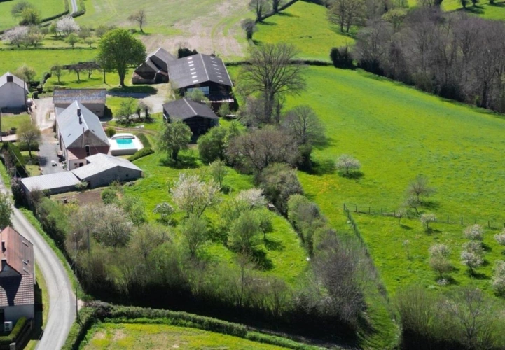 Photos 8 - Équestre - Propriété rurale   6,9 ha avec maison de 170 m2, petit studi