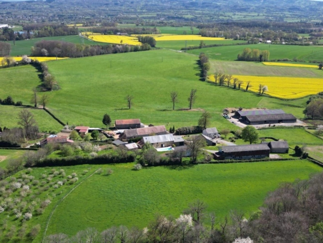 Photos 9 - Équestre - Propriété rurale   6,9 ha avec maison de 170 m2, petit studi