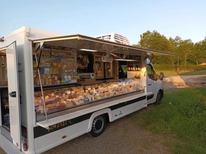 Photos 3 - Rural - Exploitation caprine avec transformation fromagère, vente di