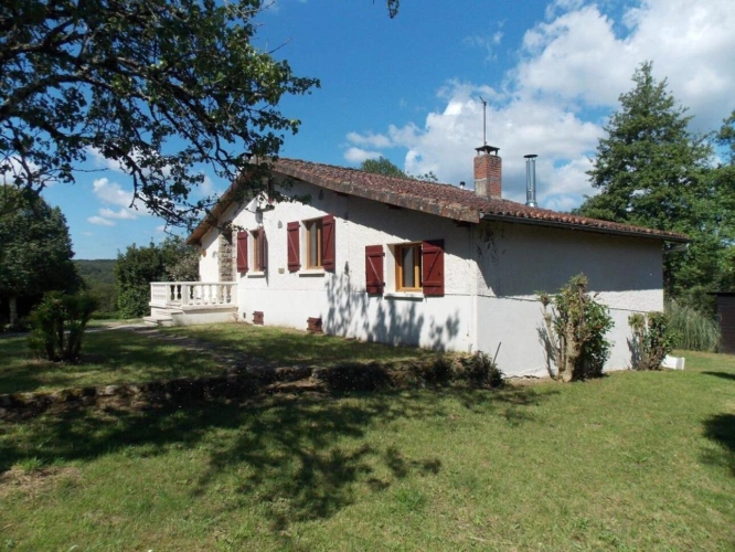 Photos 1 - Rurale - Rare opportunité d'acheter une maison individuelle avec 1 hectare de terrain attenant et un étang