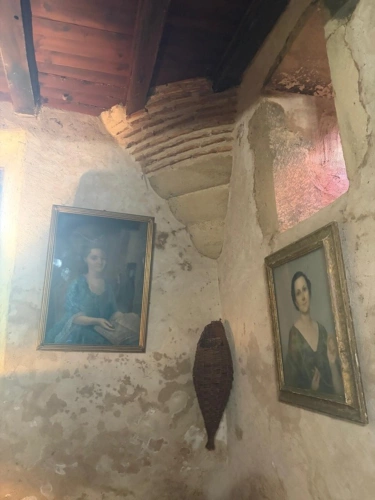 Photos 64 - Prestige - MARCIAC(32): ancienne SEIGNEURIE avec BEAU CHATEAU XIV sur 3,5ha, cachée, au bout du chemin, sans voisin, en campagne, 500m2 habitables, piscine chauffée, découvrez les riches heures des seigneurs