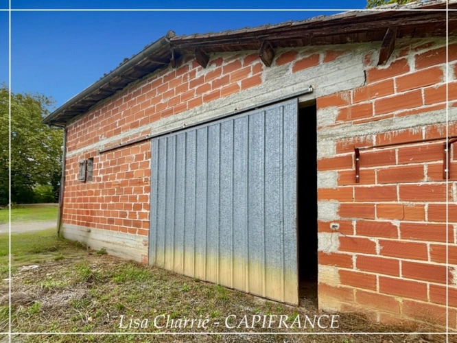 Photos 18 - Touristique - Propriete à vendre 11 pièces de 406 m2 habitables au total, avec dépendance sur 5261 m2 proche de NOGARO (32)