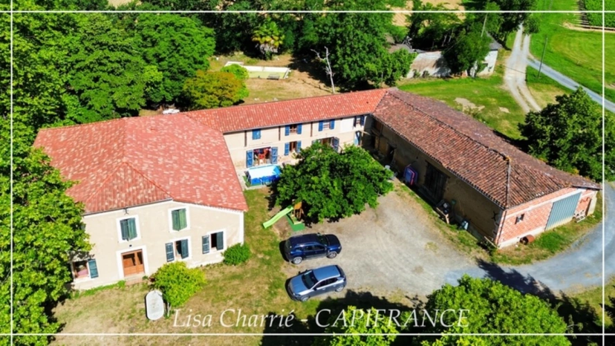 Photos 22 - Touristique - Propriete à vendre 11 pièces de 406 m2 habitables au total, avec dépendance sur 5261 m2 proche de NOGARO (32)