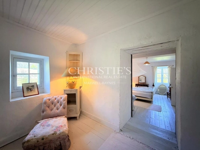 Photos 23 - Rural - An Artist’s Retreat in Complete Seclusion – Open Views and Absolute Tranquillity