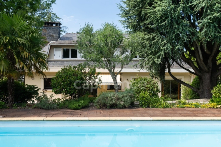 Photos 4 - Prestigious - Exceptional property for sale in SAUMUR (49400) - Stunning panoramic views of the castle and the Loi