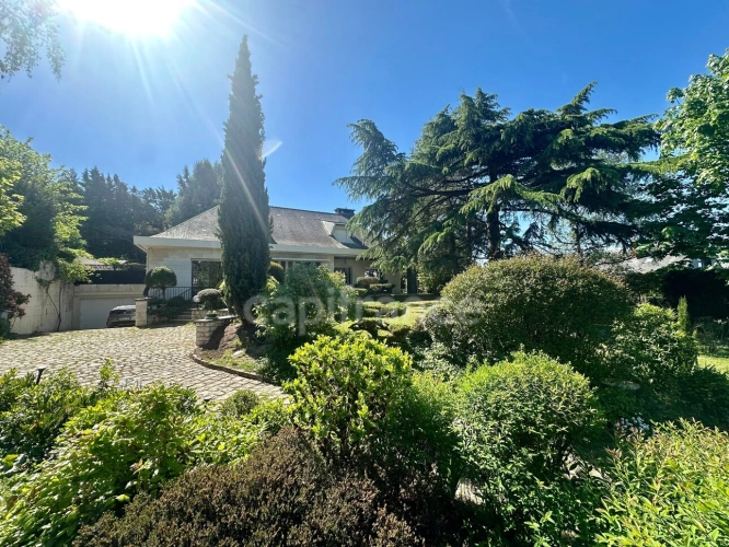 Photos 15 - Prestigious - Exceptional property for sale in SAUMUR (49400) - Stunning panoramic views of the castle and the Loi