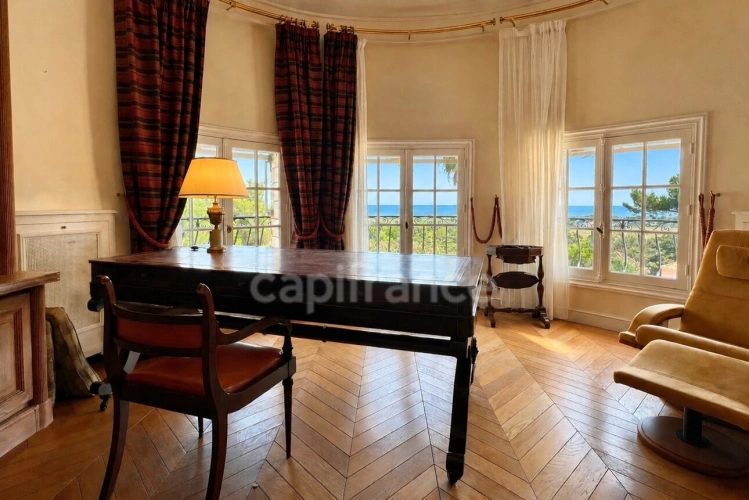 Photos 16 - Prestige - Propriété de caractère de 615 m2 sur 25 000 m2 de terrain