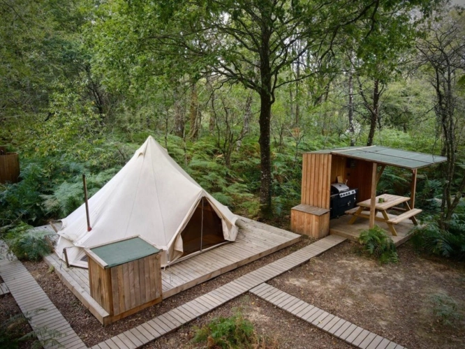 Photos 10 - Forestière - Opportunité d'affaires exceptionnelle : domaine de 24 hectares comprenant 15 hectares d'étangs, parfait pour divers projets touristiques et commerciaux. Avec une activité de location de tentes glampin