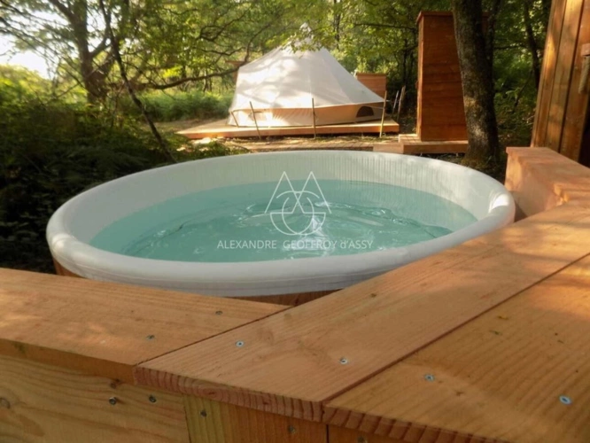 Photos 20 - Forestière - Opportunité d'affaires exceptionnelle : domaine de 24 hectares comprenant 15 hectares d'étangs, parfait pour divers projets touristiques et commerciaux. Avec une activité de location de tentes glampin