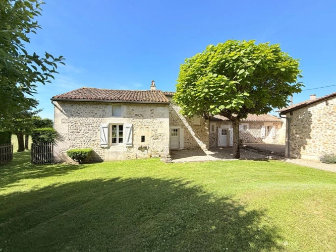 Photos 1 - Rurale - MAISON DE CARACTERE