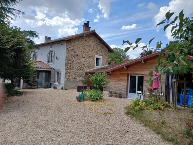 Photos 1 - Rurale - Maison de campagne , grange et 1,4 hectares attenants