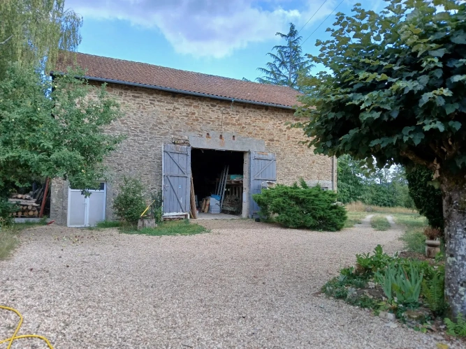 Photos 2 - Rurale - Maison de campagne , grange et 1,4 hectares attenants