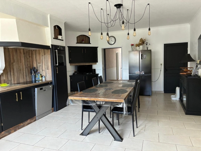 Photos 2 - Équestre - LE THOULT TROSNAY (51) à vendre superbe corps de ferme restauré sur un terrain clos de plus de 8600 m2 avec étang