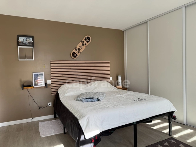 Photos 7 - Touristique - Propriété d'exception – 2 logements, piscine, hangars, idéal activité professionnelle