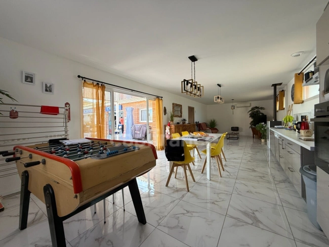 Photos 12 - Touristique - Propriété d'exception – 2 logements, piscine, hangars, idéal activité professionnelle