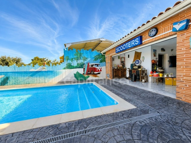 Photos 19 - Touristique - Propriété d'exception – 2 logements, piscine, hangars, idéal activité professionnelle