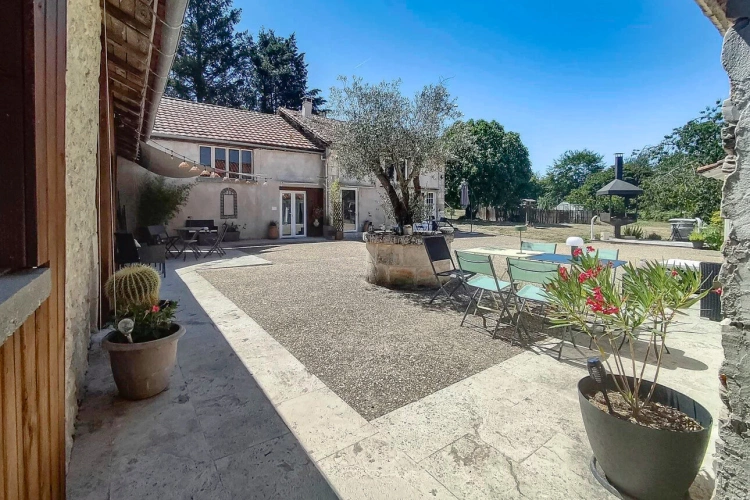 Photos 12 - Prestige - Propriété de trois maisons au calme