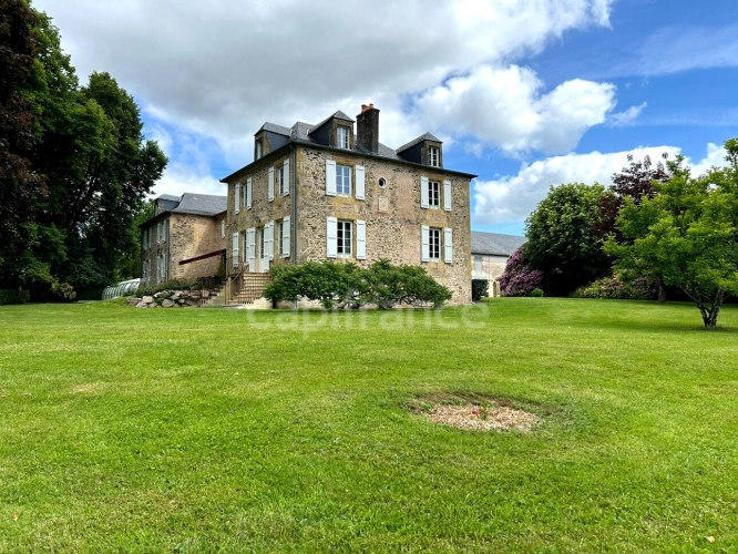 Photos 69 - Prestige - Maison de maitre à vendre 13 pièces LANOUAILLE (24) 2.6 hectares