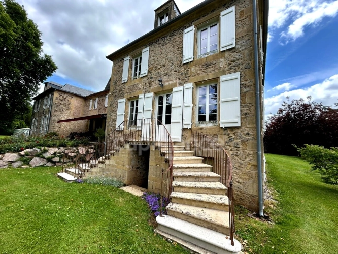 Photos 85 - Prestige - Maison de maitre à vendre 13 pièces LANOUAILLE (24) 2.6 hectares